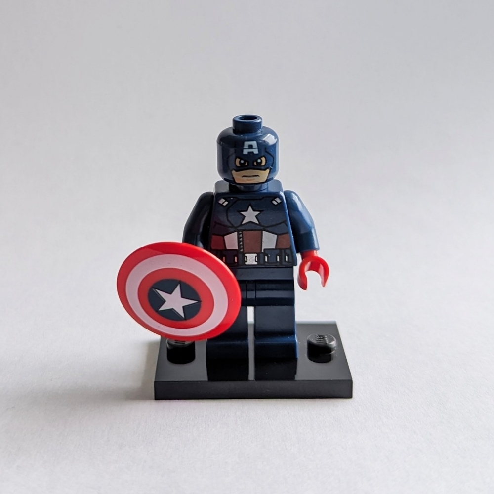 LEGO Captain America minifig